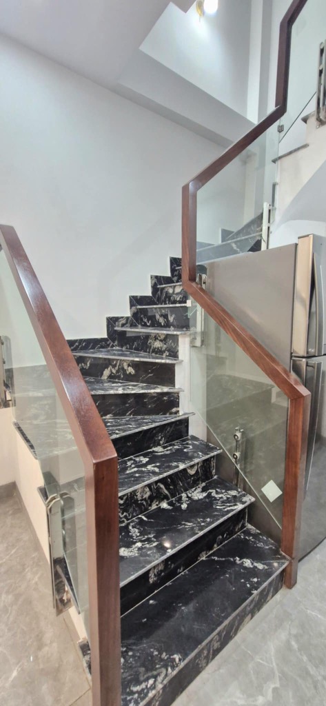 Bán nhà đẹp Hồ Tùng Mậu 36m x 5T, ô tô, Kd, gần phố, full NT xịn sò 7,25 tỷ