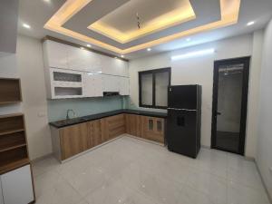 Nhà đẹp Mễ Trì 48m² x 5T, MT 4.2m – ngõ thông, Ô Tô Gần, dân xây, 2 thoáng, Chỉ 8.95 Tỷ.