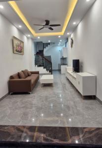 Bán nhà đẹp Hồ Tùng Mậu 36m x 5T, ô tô, Kd, gần phố, full NT xịn sò 7,25 tỷ