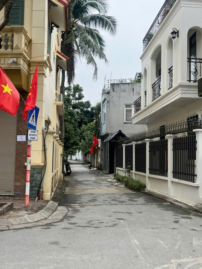  BÁN LÔ ĐẤT MẶT NGÕ TO GIANG BIÊN – Ô TÔ TRÁNH – KINH DOANH ĐỈNH – 76M2 – GIÁ CHỈ 9,8 TỶ