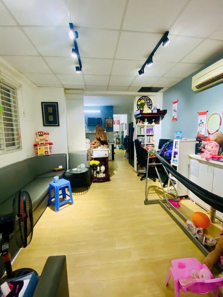 nhà đẹp 7 tầng ; thang máy ,mặt tiền kinh doanh