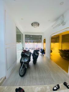 nhà đẹp 7 tầng ; thang máy ,mặt tiền kinh doanh