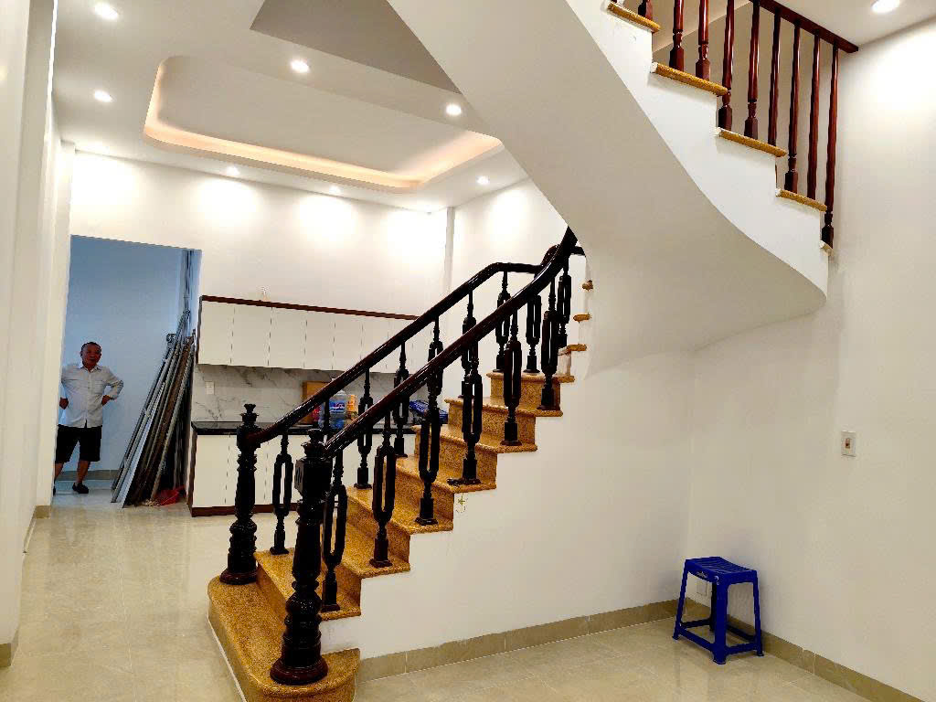 NHÀ BÁN- NGỌC HÀ - BA ĐÌNH, DÂN XÂY 50M2*3T - 7 TỶ