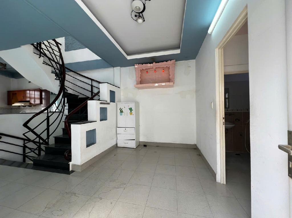 Bán nhà 4 tầng,Nguyễn Văn Luông,Hẻm 6m,Mặt tiền hẻm thông,13.5x5,Nhỉnh 6 tỷ