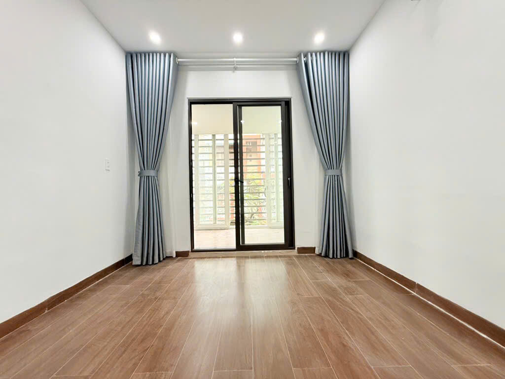 HIẾM- CĂN HỘ GẦN 60M - MẶT PHỐ VĨNH PHÚC - NHỈNH 4 TỶ