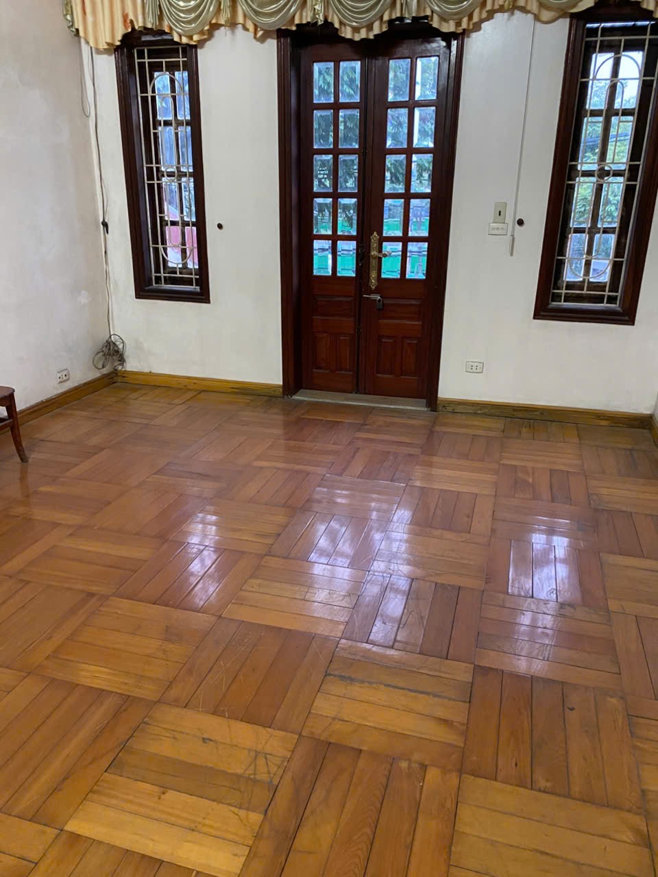 Bán gấp nhà mặt phố Nguyễn Bình (QL5) Dương xá