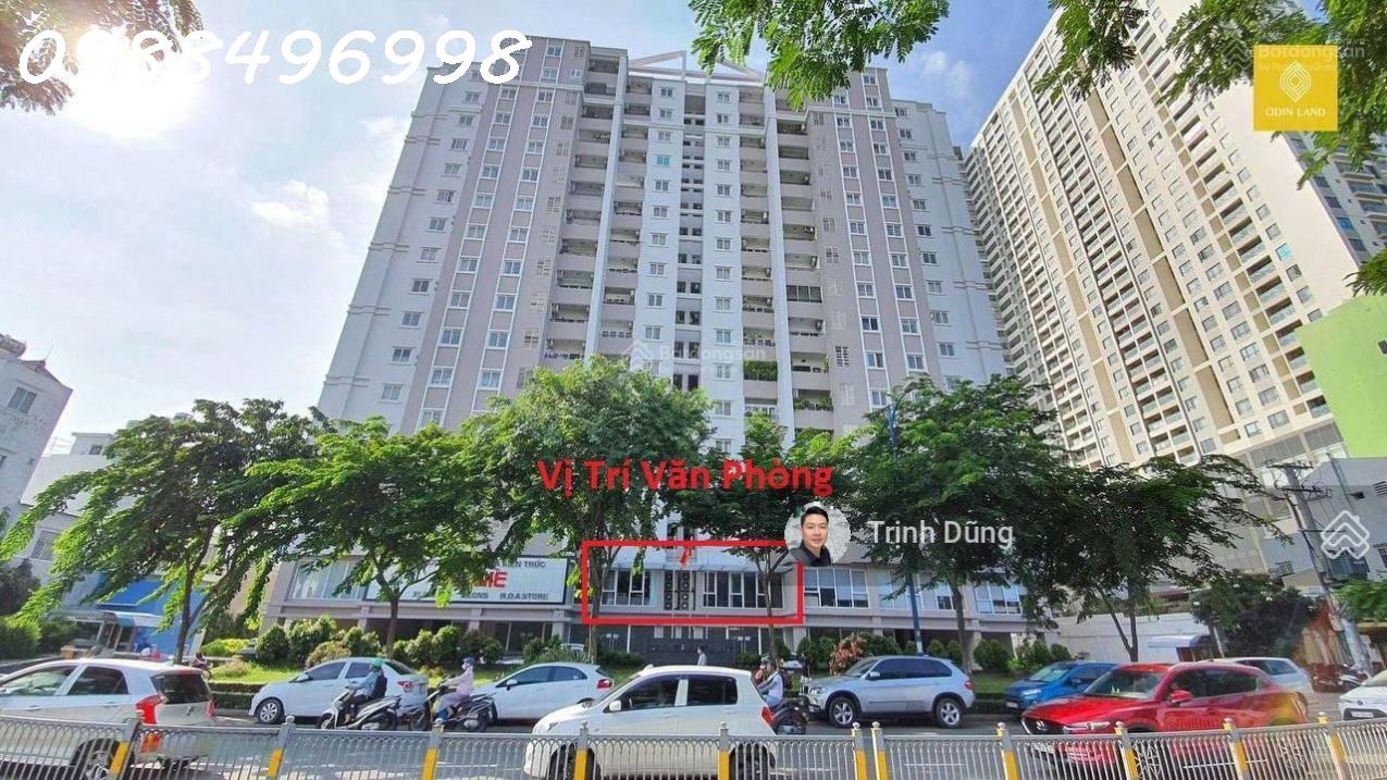 Cho thuê văn phòng 75m2 - 20tr đường Bến Vân Đồn view sông thoáng mát, làm việc ngay