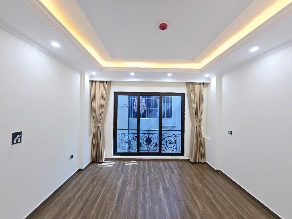 Bán nhà Phố Thái Hà, Nhà Thang Máy, Ngõ Đẹp, 39mx7T, Giá: 11.9 Tỷ, Lh: 0396935190.