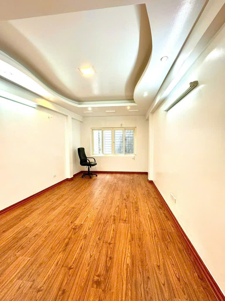 Bán nhà phố Xã Đàn_Nhà Dân Xây_Sổ Đỏ Chính Chủ_39mx4T_Giá: 7.2 Tỷ_Lh: 0396935190.
