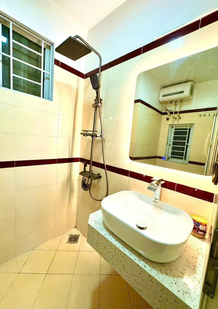 Bán nhà phố Xã Đàn_Nhà Dân Xây_Sổ Đỏ Chính Chủ_39mx4T_Giá: 7.2 Tỷ_Lh: 0396935190.
