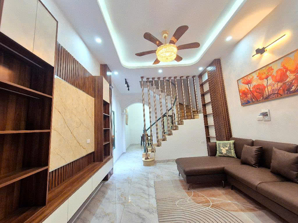 Bán nhà Phố Thái Hà, Trung Tâm Đống Đa, Tiện Ích Bạt Ngàn, 35mx5T, Giá: 7.6 Tỷ, Lh: 0396935190.