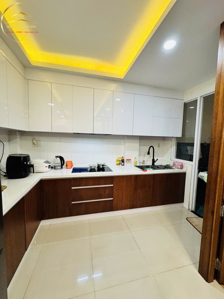 Chính chủ bán tòa nhà Góc 2 mặt tiền 158 Nguyễn Sơn, Tân Phú, 4.6×26, vị trí đẳng cấp hoàn hảo, Phú Thọ Hòa, Tân Phú