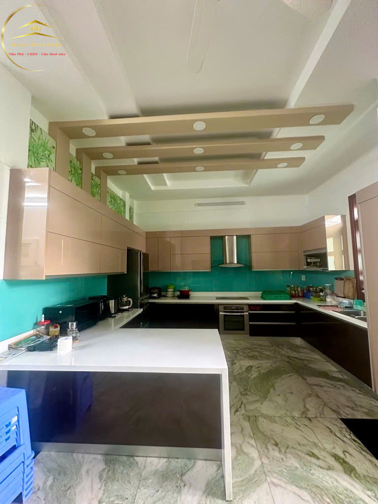 Bán siêu biệt thự Mặt tiền 30 Khuông Việt, Phú Trung, Tân Phú, DT 9×57, 5 tầng khủng chỉ 99 tỷ
