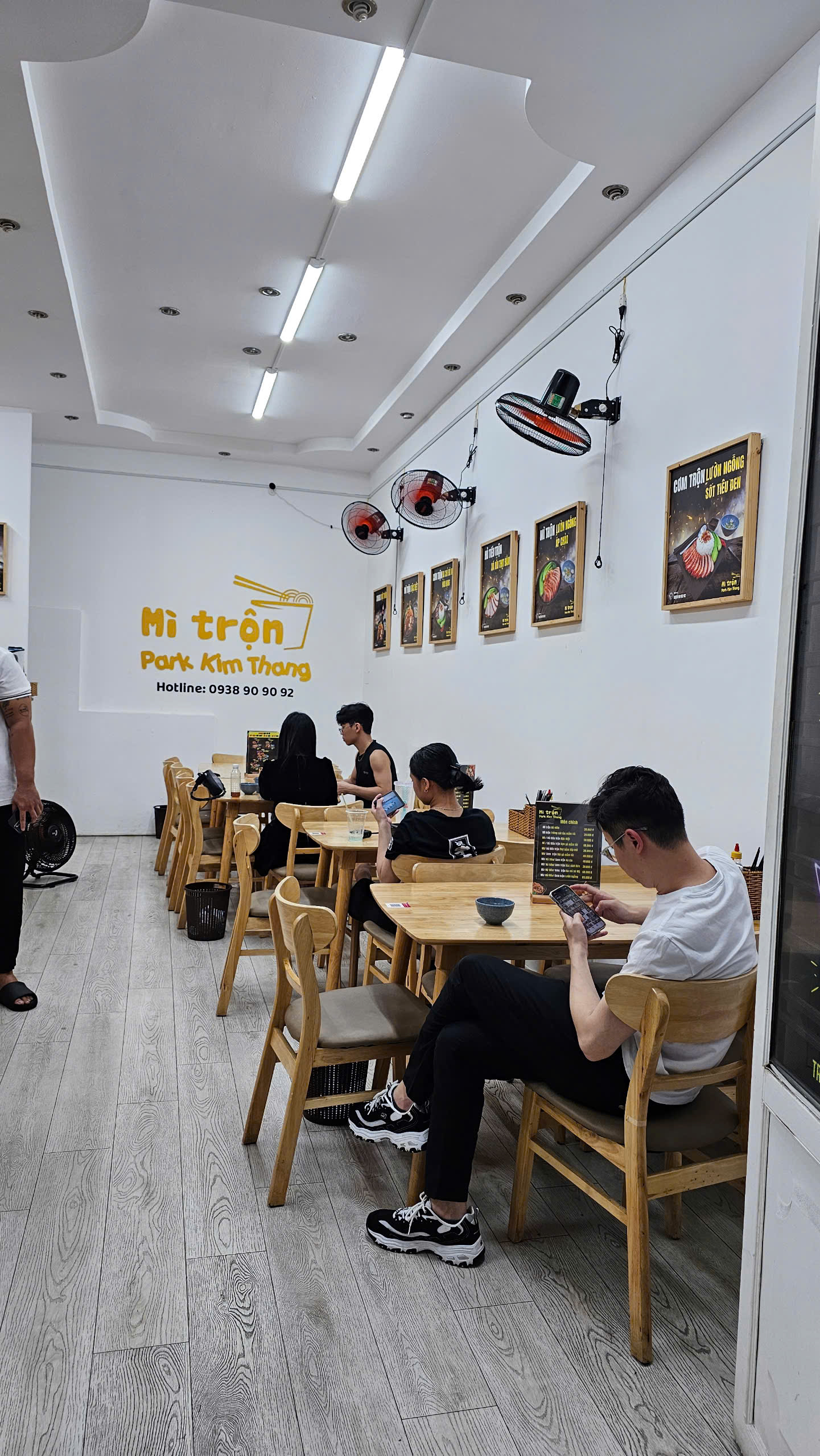 Sang quán Mì cay - Mì trộn Park Kim Thang Cộng Hòa KD ổn định