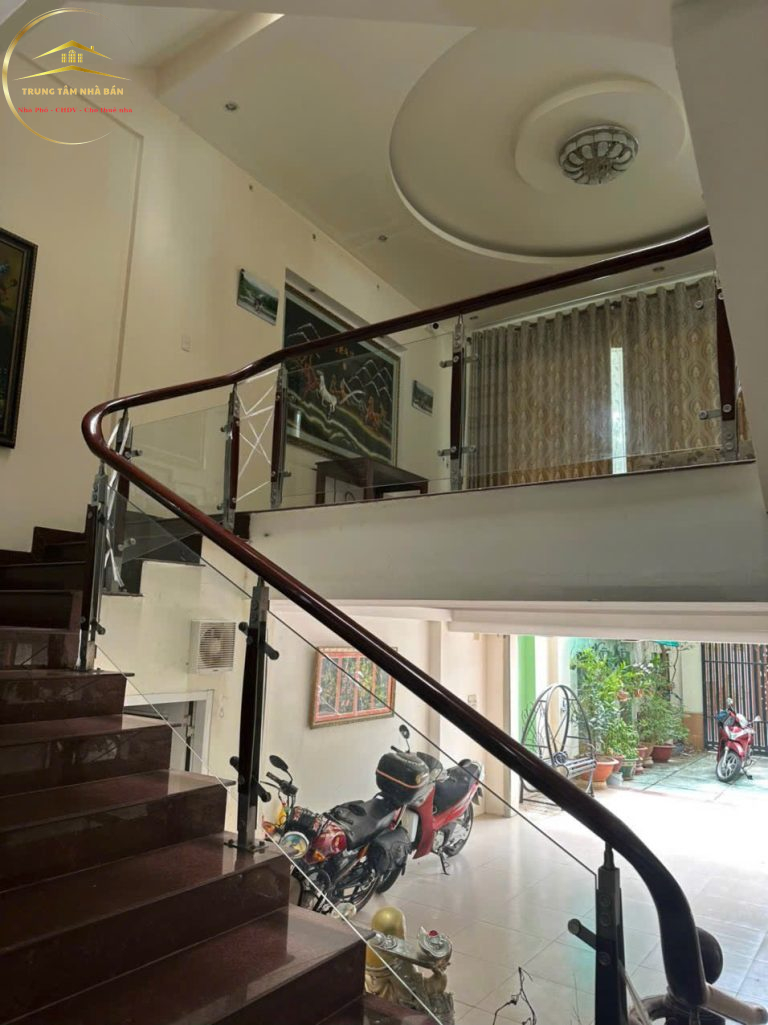 Bán nhà Mặt tiền 20 Yên Bái, P4, Thành Phố Vũng Tàu, 5.5×24, 181m2, 4 tầng chỉ 19,5 tỷ