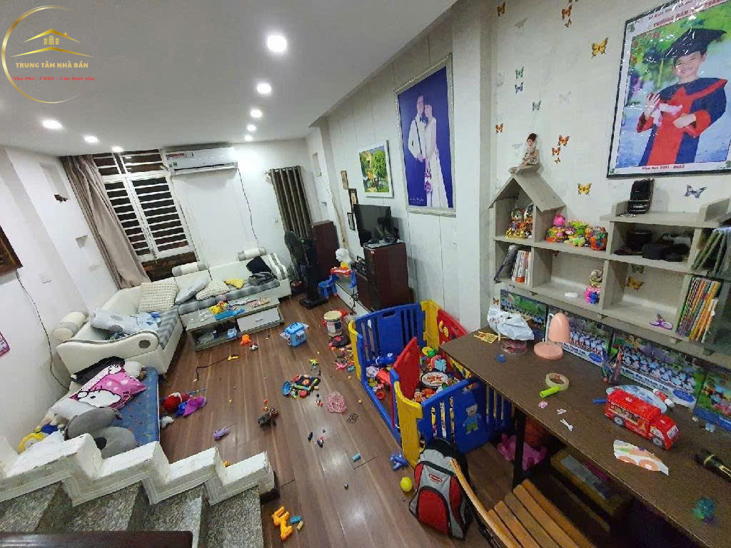 Bán nhà Mặt tiền đường số 5D, BHHA, Bình Tân, 4×8, 4 tầng chỉ 4 tỷ nhỉnh