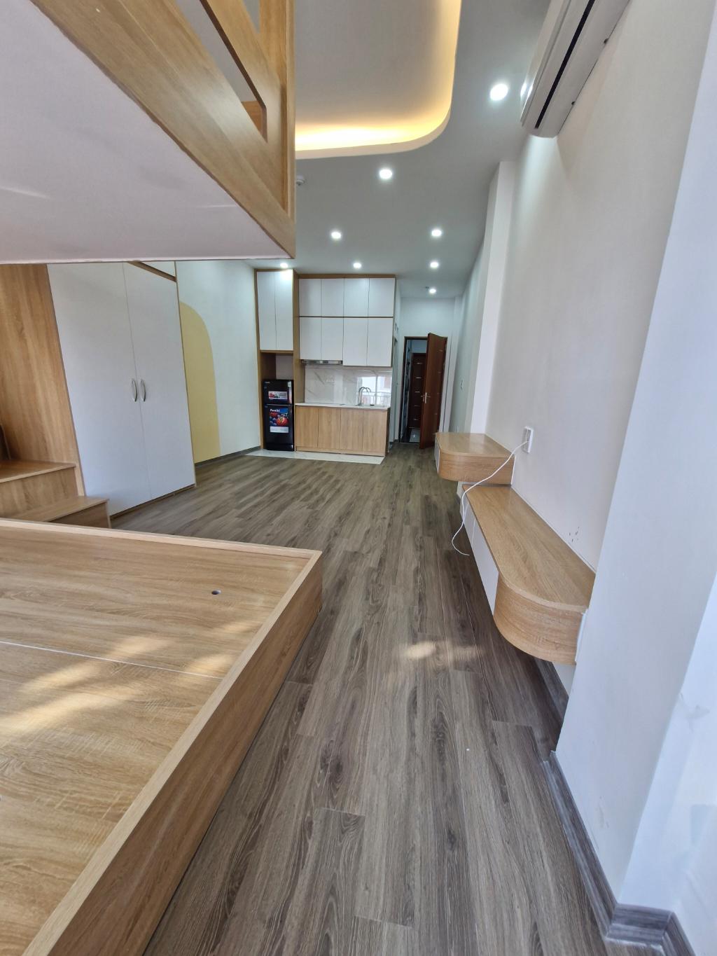 Gà đẻ trứng vàng, CCMN Phương Liệt, mới koong, thang máy, PCCC tiêu chuẩn, 2 thoáng