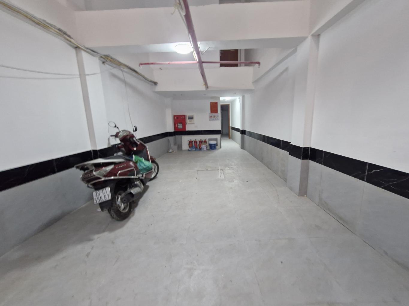 Gà đẻ trứng vàng, CCMN Phương Liệt, mới koong, thang máy, PCCC tiêu chuẩn, 2 thoáng