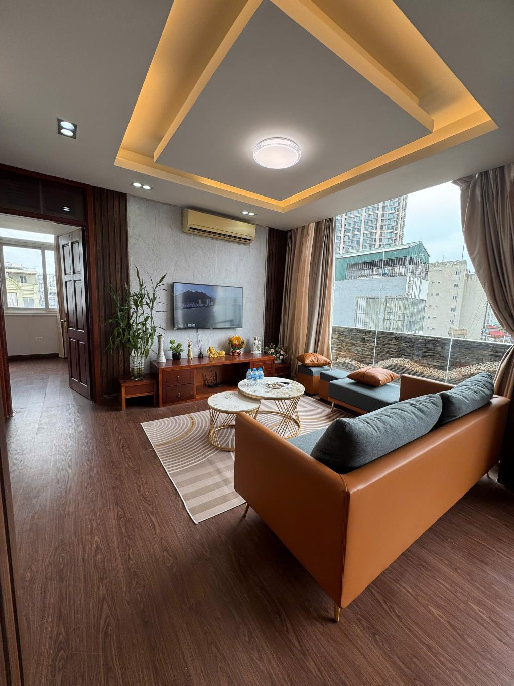 Bán gấp căn hộ Penthouse Nguyễn Trãi 130m, 3PN cực đẹp, hiếm có vô cùng