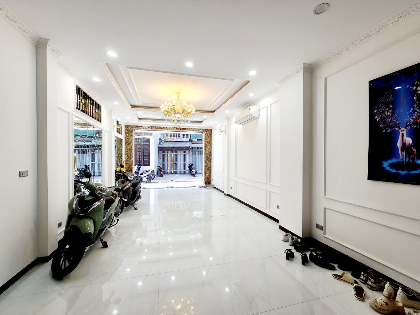 Bán nhà như ks 5 sao trung tâm phố Bạch Mai, 2 thoáng, ô tô đỗ cửa, nội thất đẳng cấp, ở sướng