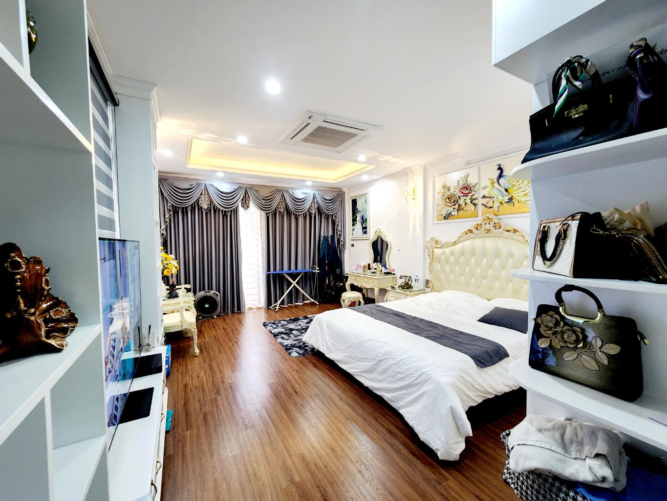 Bán nhà như ks 5 sao trung tâm phố Bạch Mai, 2 thoáng, ô tô đỗ cửa, nội thất đẳng cấp, ở sướng