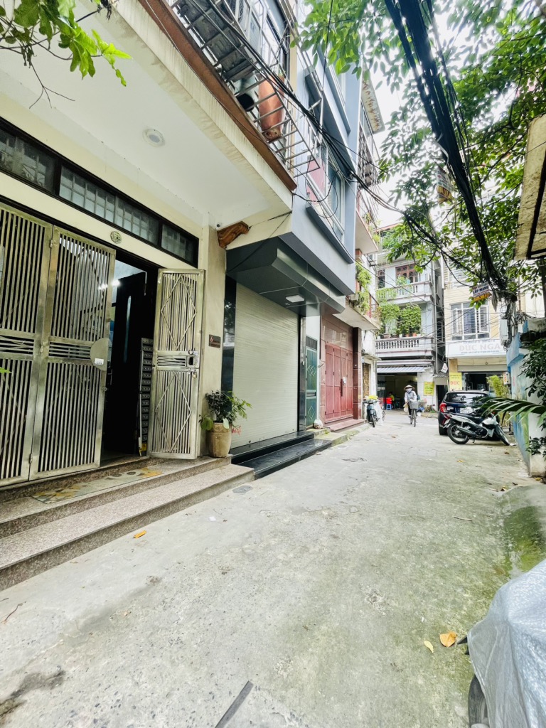 Bán gấp siêu phẩm Phương Mai, ngay cạnh BV Việt Pháp, Bạch Mai, ô tô đỗ cửa ngày đêm, ở sướng