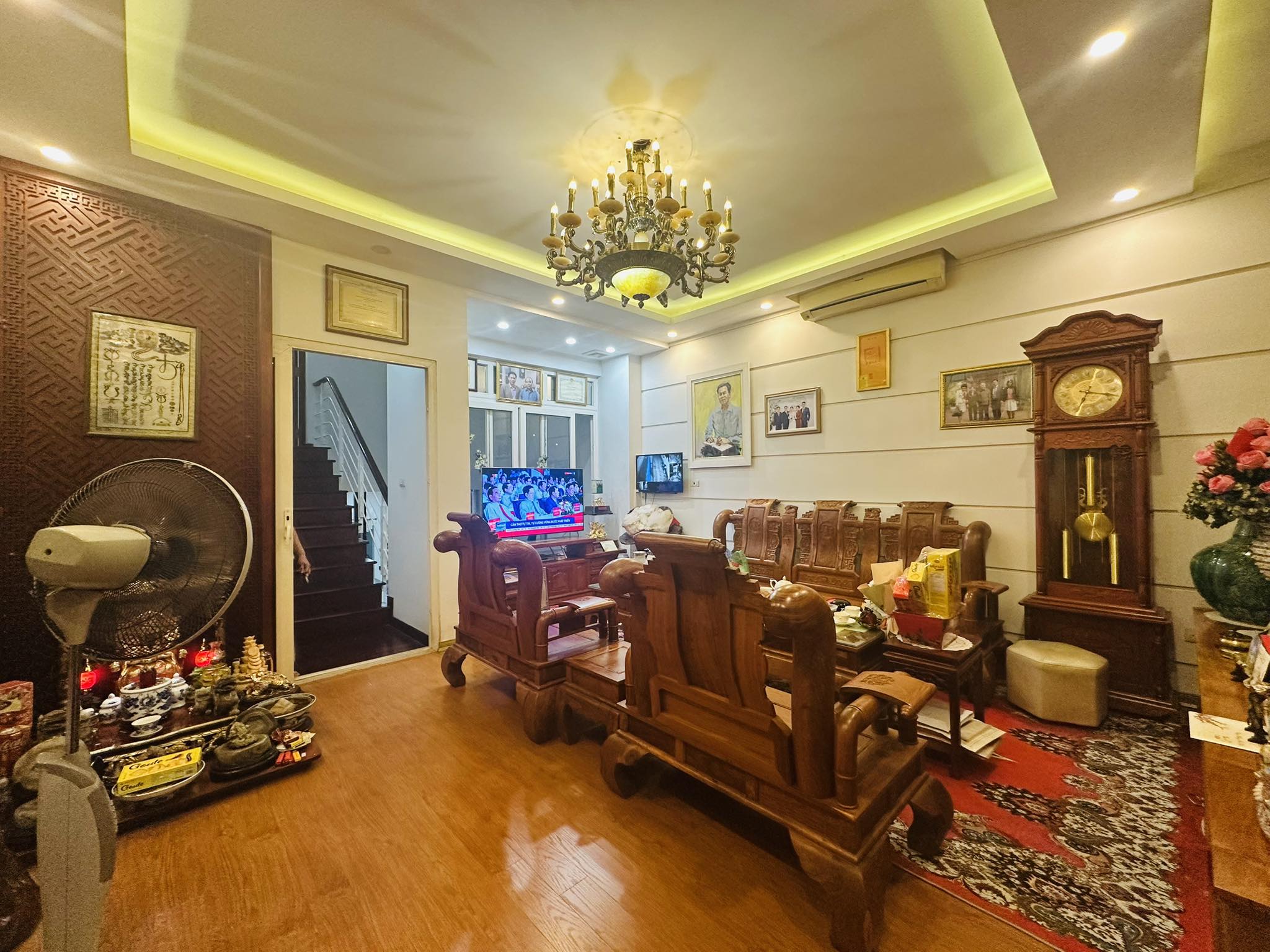 NHÀ ĐẸP AN DƯƠNG VƯƠNG, TÂY HỒ - DT 123M2, MT5M-26,8 TỶ (CÓ TL)