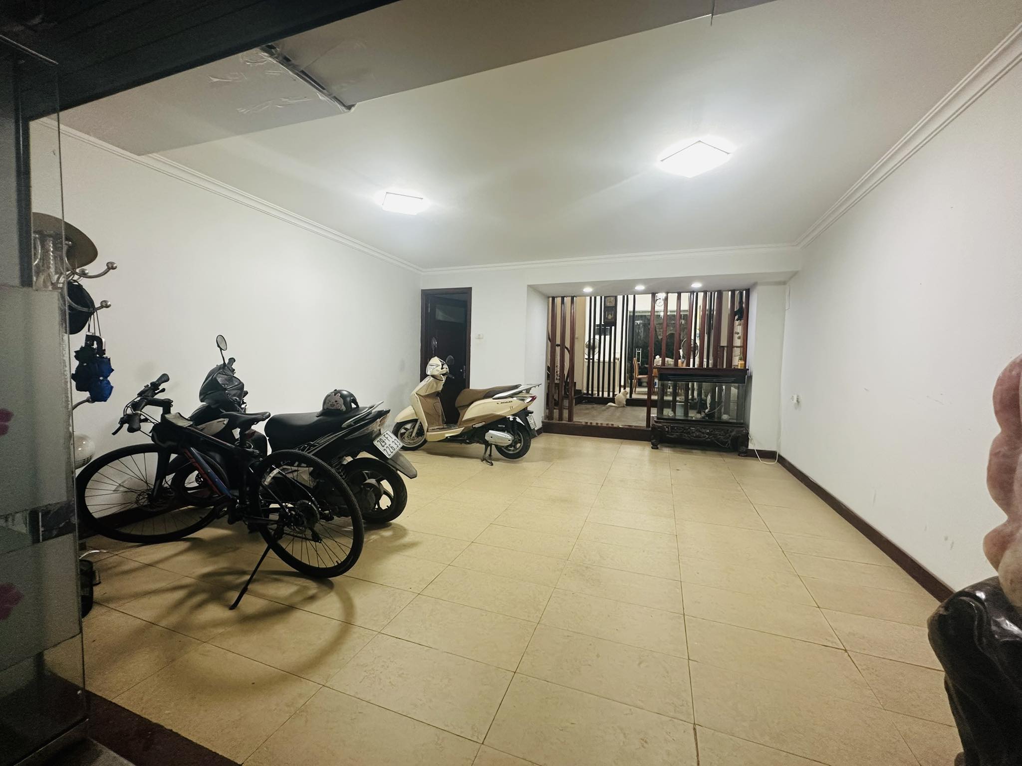 NHÀ ĐẸP AN DƯƠNG VƯƠNG, TÂY HỒ - DT 123M2, MT5M-26,8 TỶ (CÓ TL)