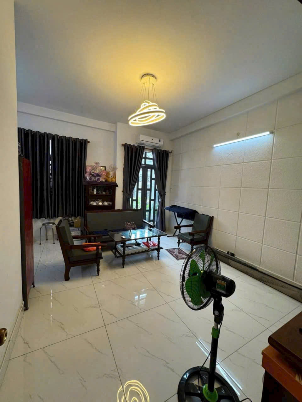 BÁN NHÀ LÊ VĂN QUỚI , 5 TẦNG , XE Ô TÔ TỚI CỬA