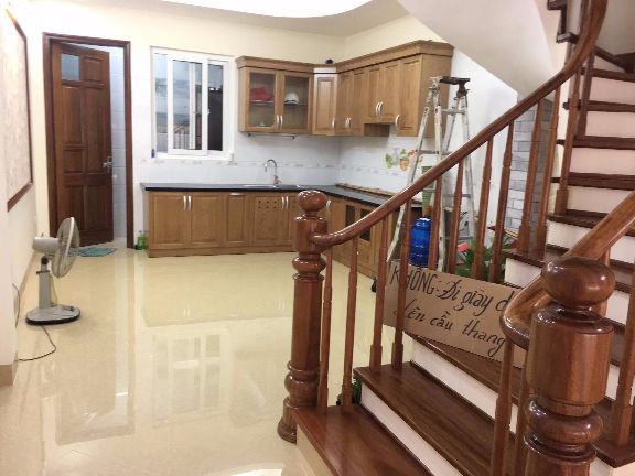 Cho thuê toà nhà MP Ngô Xuân Quảng, 100m2x6T, MT 8m, thang máy, tầng hầm, PCCC vị trí KD đắc địa