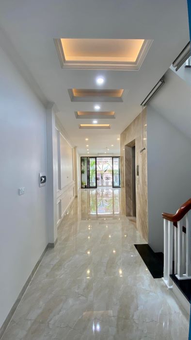 BÁN NHÀ MẶT PHỐ MAI ANH TUẤN, VIEW HỒ, LÔ GÓC, THANG MÁY, MẶT TIỀN RỘNG, DT LỚN