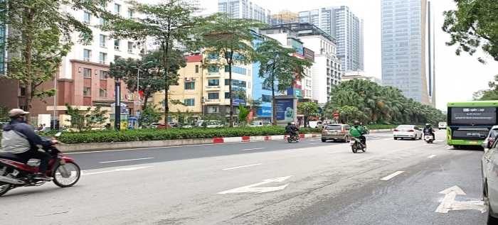GIÁ TỐT!!! BÁN NHÀ PHỐ THÁI THỊNH, HƠN 50M2, ĐƯỜNG RỘNG THÊNH THANG, Ô TÔ ĐỖ CỬA, HẦM ĐỂ XE