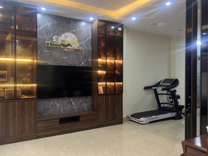 GIẢM GIÁ!!! BÁN NHÀ 5 TẦNG PHỐ PHƯƠNG MAI, VIEW HỒ, KINH DOANH, GẦN 100M2