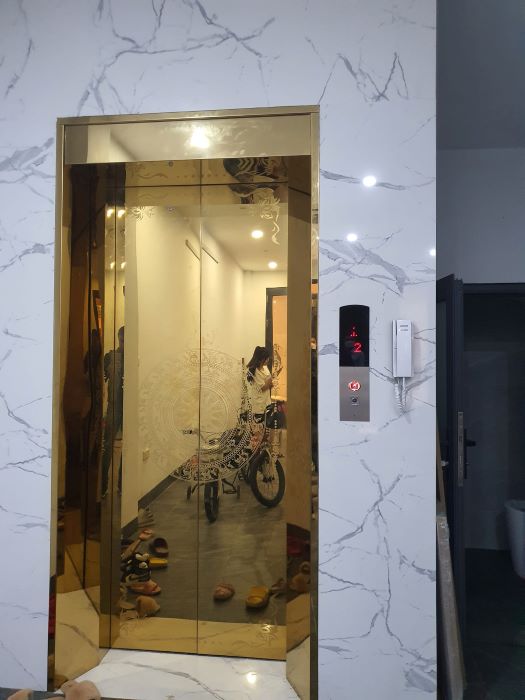 BÁN NHÀ HOÀNG VĂN THÁI, 6 TẦNG THANG MÁY, GARA Ô TÔ, KINH DOANH