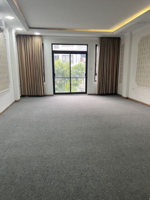 NHÀ PHỐ HOÀNG QUỐC VIỆT, 7 TẦNG GARA THANG MÁY KINH DOANH, OTO TRÁNH, THÔNG TỨ TUNG