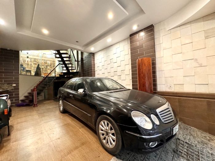 80M2, MẶT TIỀN HƠN 5M, OTO TRÁNH, NGÕ THÔNG, GARA 2 OTO, THANG MÁY CHỜ - NGUYỄN VIẾT XUÂN