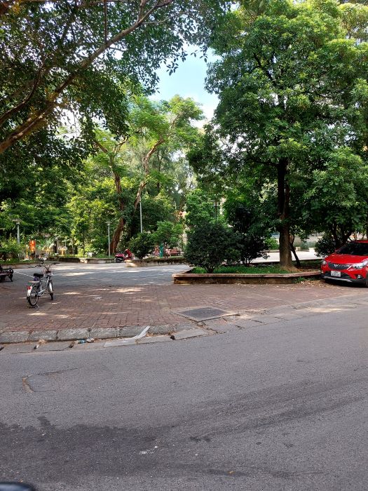 BÁN ĐẤT TẶNG NHÀ, 44M2, LÊ TRỌNG TẤN, KINH DOANH, Ô TÔ TRÁNH TRƯỚC NHÀ