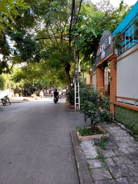 BÁN ĐẤT TẶNG NHÀ, 44M2, LÊ TRỌNG TẤN, KINH DOANH, Ô TÔ TRÁNH TRƯỚC NHÀ