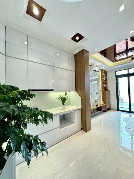 GẦN 8 TỶ 34M2 – NHÀ 5 TẦNG Ở LUÔN, NGÕ TO THÔNG THOÁNG, 3 BƯỚC RA PHỐ – YÊN HÒA