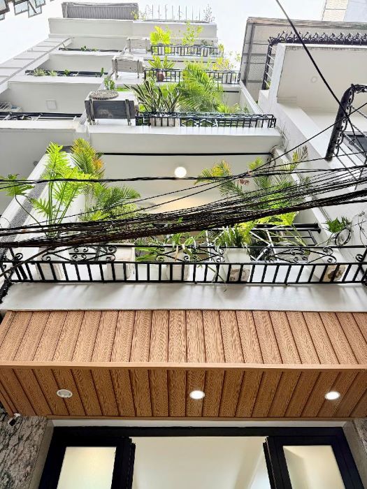 BAY NHANH!!! NHÀ CÙ CHÍNH LAN 40M2, NGÕ Ô TÔ, GẦN PHỐ