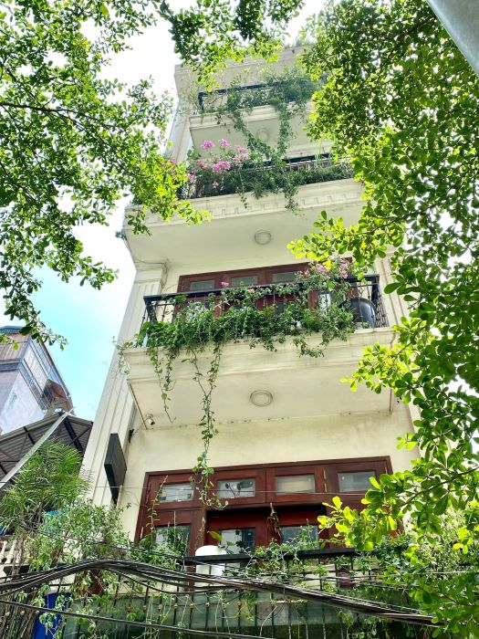 NHÀ NGUYỄN CHÍ THANH, 41M2, 5 TẦNG MẶT TIỀN RỘNG, Ô TÔ ĐỖ CỬA VÀO NHÀ