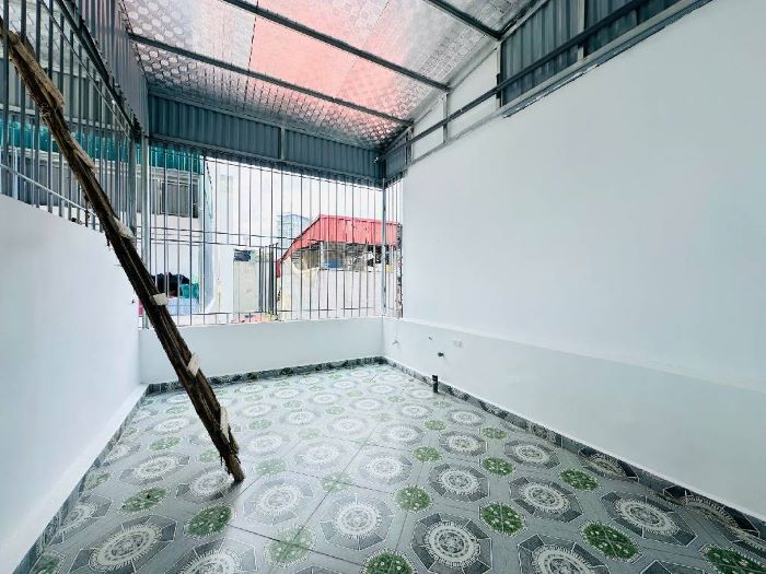 NHÀ MỚI KIM MÃ NHỈNH 9 TỶ - 5 TẦNG MỚI CỨNG - FULL NỘI THẤT- NGÕ 3M - VÀI BƯỚC RA PHỐ