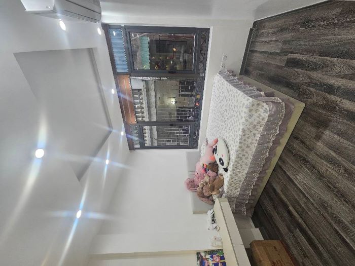 NHÀ ĐẸP PHỐ THÁI HÀ 5 TẦNG, Ô TÔ 7 CHỖ ĐỖ CỬA, NGÕ NÔNG THÔNG RỘNG, NỘI THẤT XỊN XÒ. GẦN 40M2