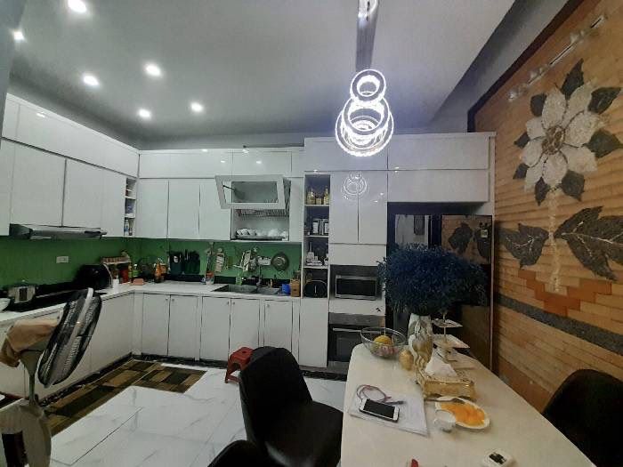 NHÀ ĐẸP PHỐ HOÀNG CẦU, 50M2 5 TẦNG Ô TÔ ĐỖ CỬA, KINH DOANH