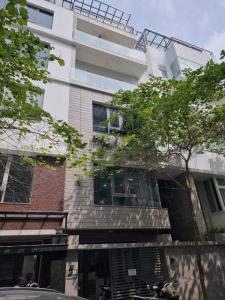 54M2 4 TẦNG OTO TRÁNH, GẦN PHỐ NGÕ THÔNG, GIÁ MỀM!!! NHÀ PHỐ LÊ TRỌNG TẤN