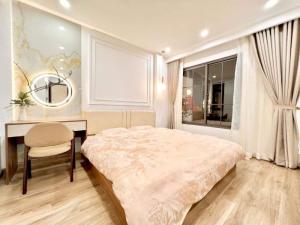 BÁN NHÀ PHỐ HOÀNG CẦU, HƠN 47M2, 5 TẦNG, GẦN PHỐ, GẦN HỒ, Ô TÔ TRÁNH, MẶT TIỀN RỘNG