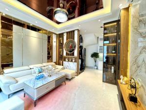 GẦN 8 TỶ 34M2 – NHÀ 5 TẦNG Ở LUÔN, NGÕ TO THÔNG THOÁNG, 3 BƯỚC RA PHỐ – YÊN HÒA