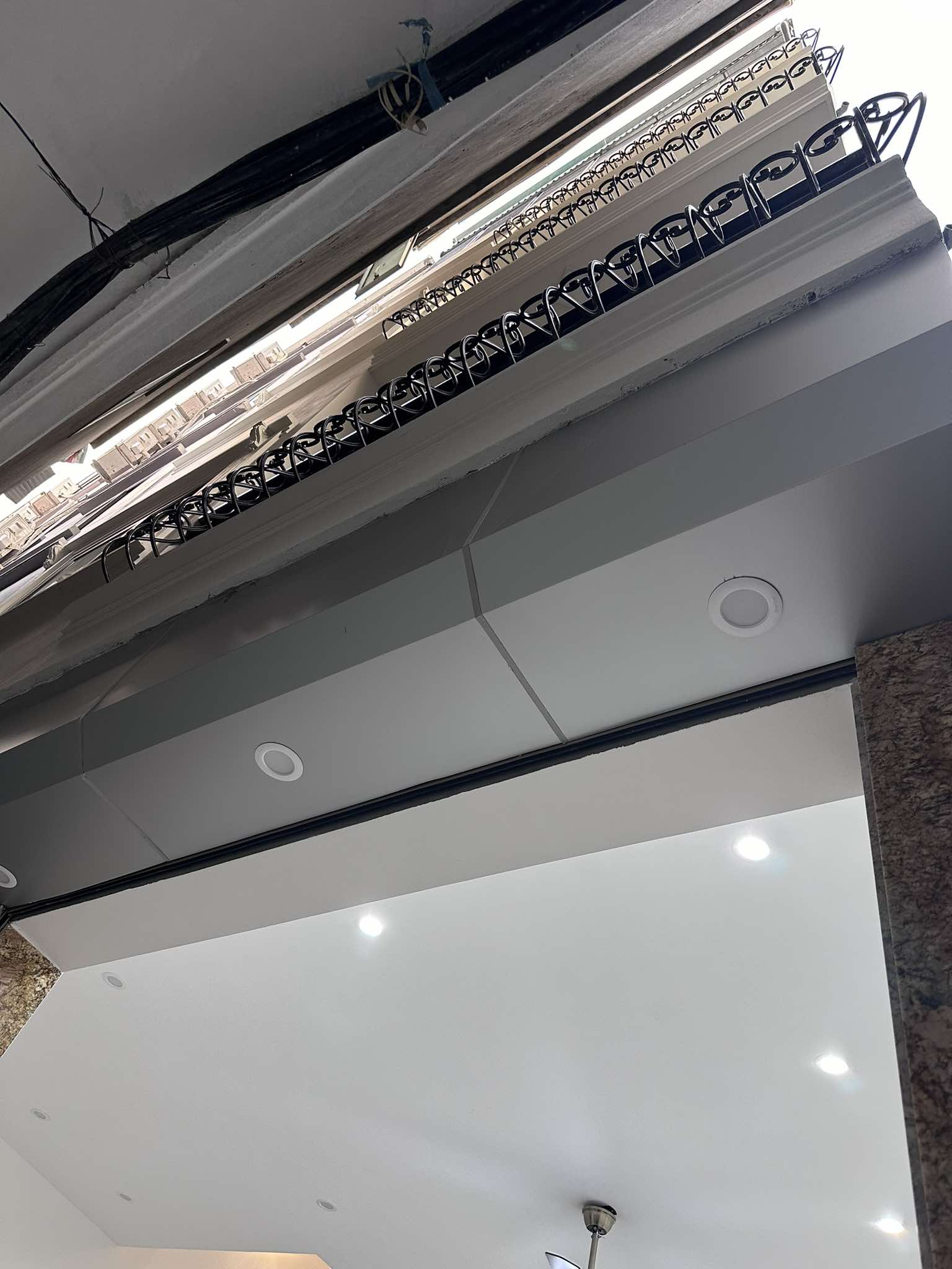 Quan Nhân nhà mới hoàn thiện xong 35m25 tầng,mặt tiền 5.8m,giá 6.95 tỷ