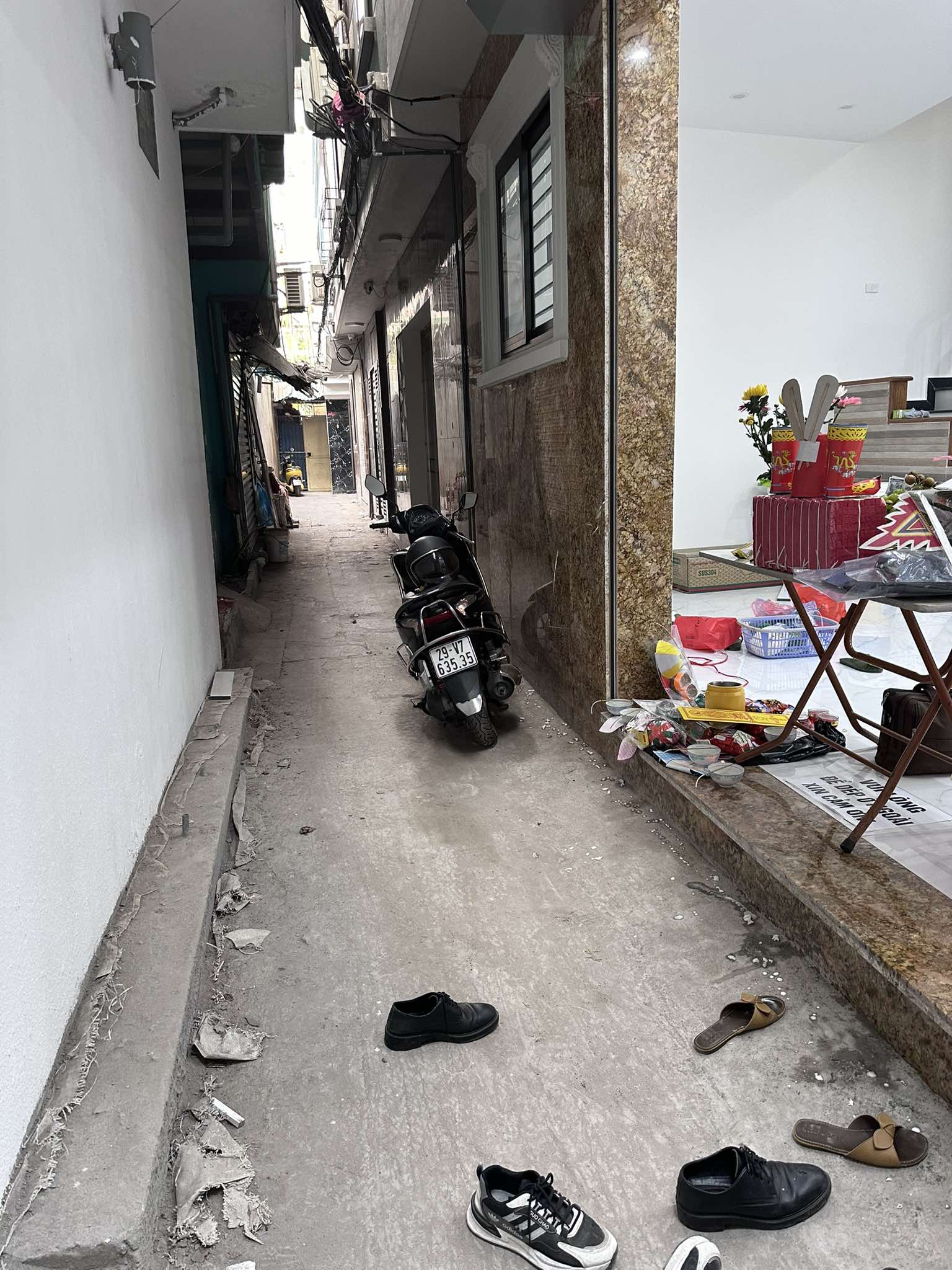 Quan Nhân nhà mới hoàn thiện xong 35m25 tầng,mặt tiền 5.8m,giá 6.95 tỷ