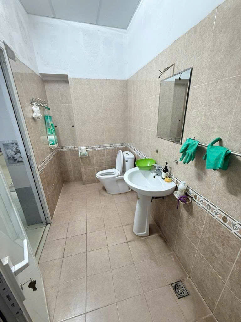 Bán nhà phố Xã Đàn, ngõ oto, 52m2, mặt tiền 5m giá 16,5 tỷ